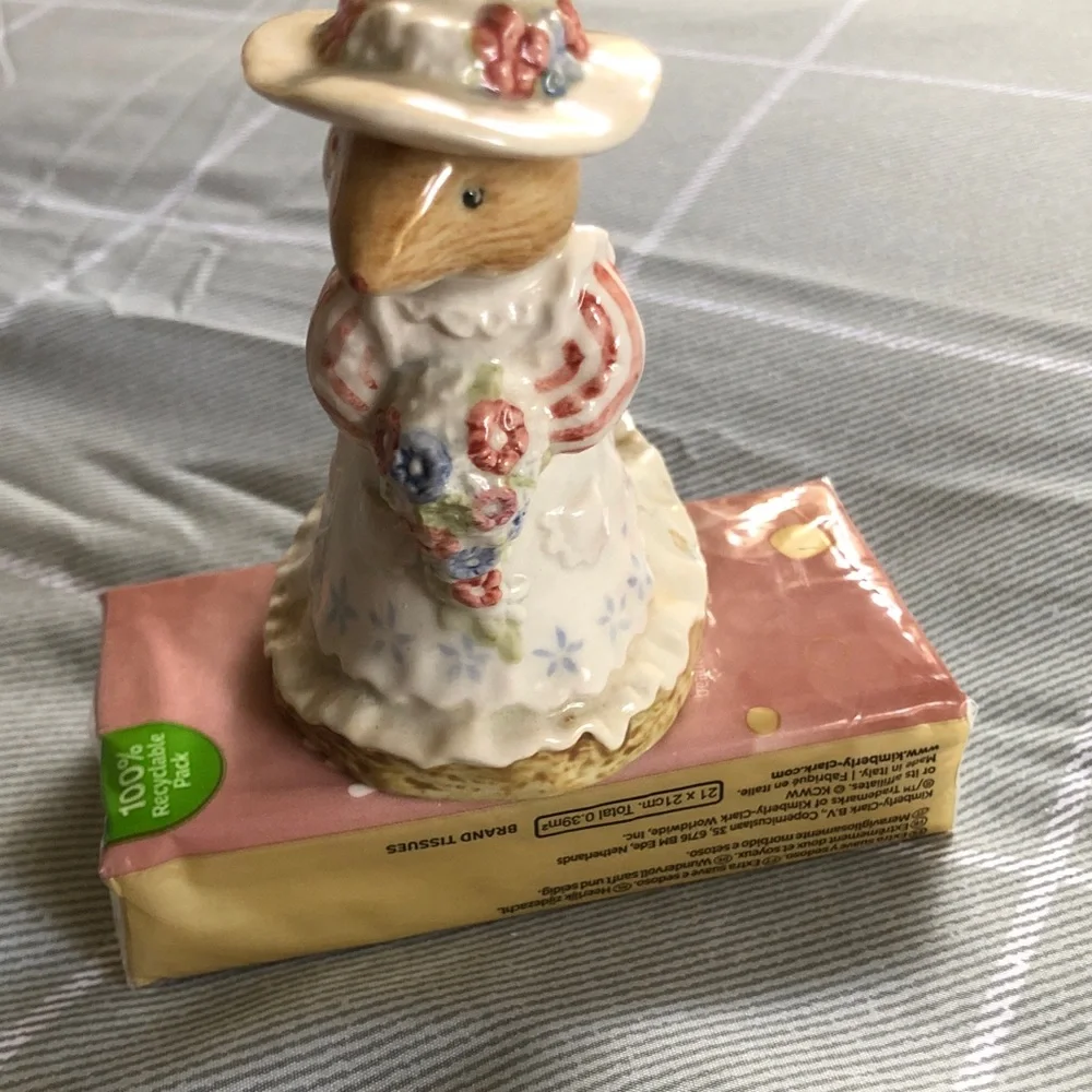 Royal Doulton Cream and Brown Ceramic Mouse  Figurine with Pastel Floral Bouquet
